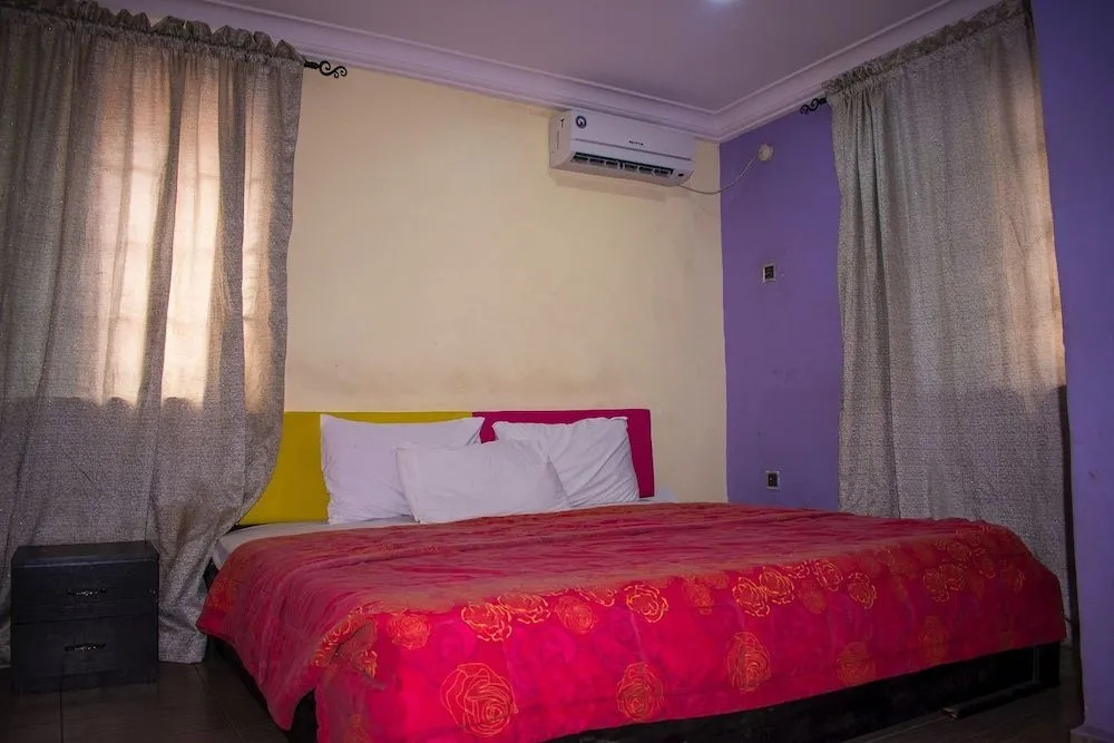 Impex Edge Hotel And Suites