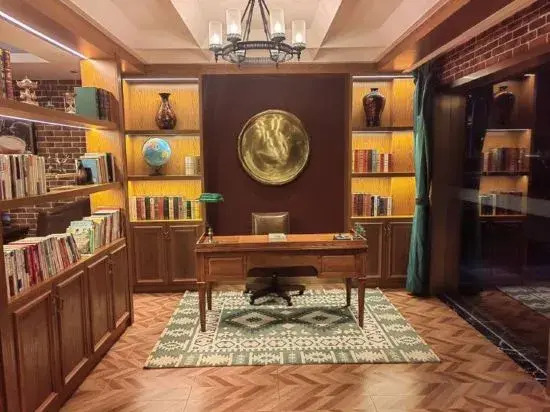 James Joyce Coffetel (Xi'an Xianyang International Airport Airport New Town Subway Station)