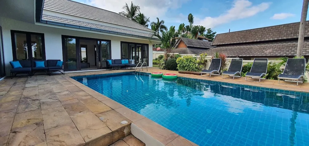 Baan Rattana Pool Villa Near The Center