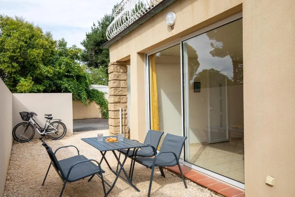 Villa de 200 m2 avec piscine proche du centre-ville