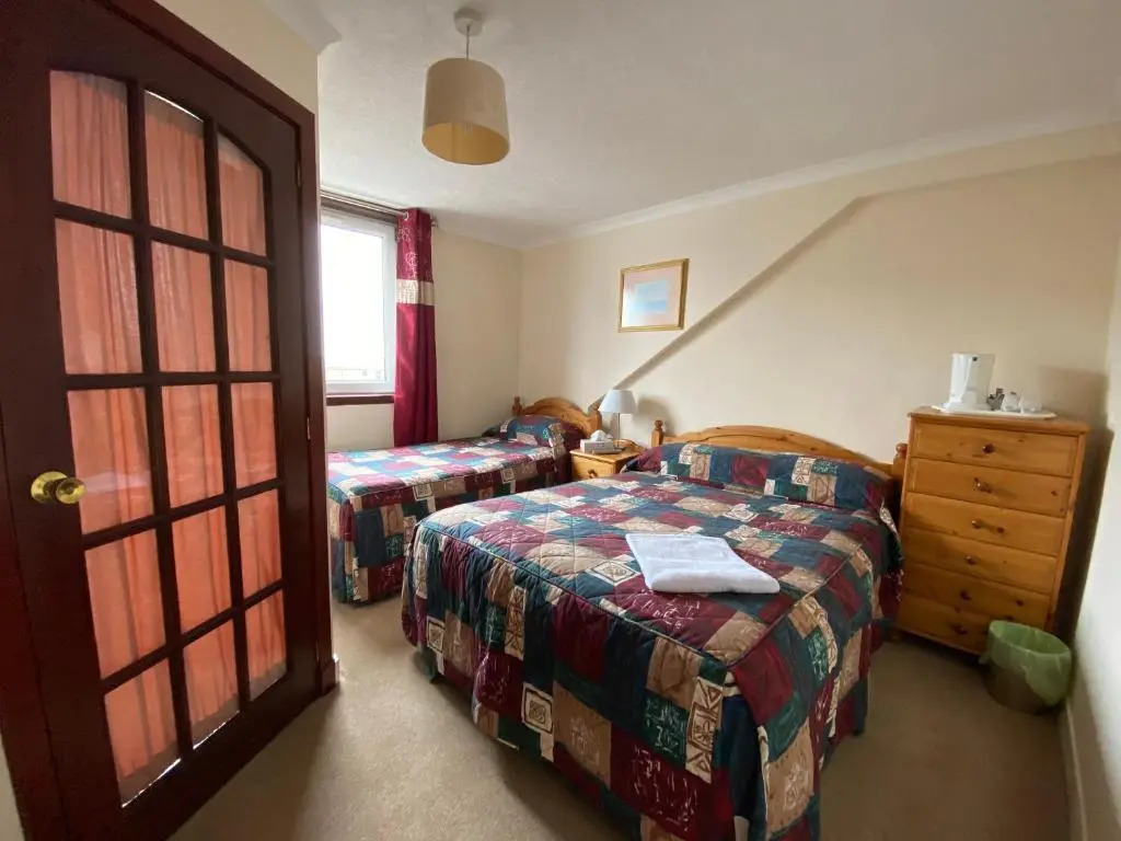 The Royal Crown Guest House