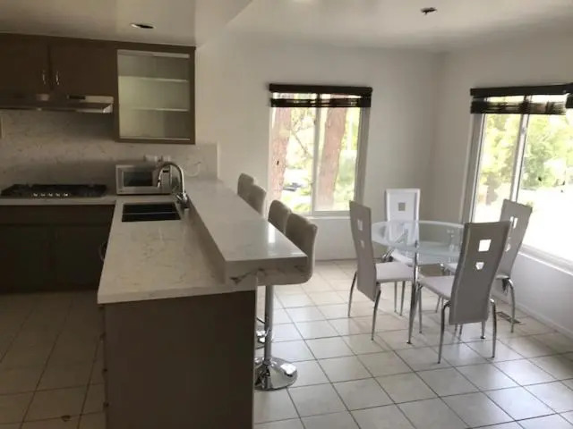 4 bedroom and 3 bath home close to universal studio and Hollywood