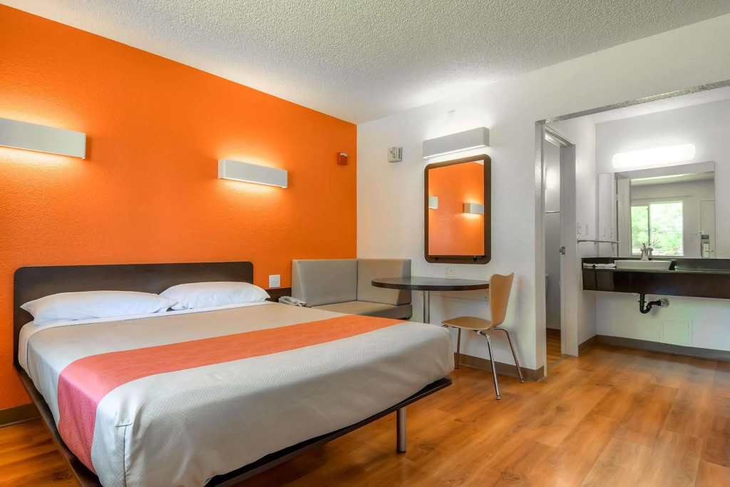 Motel 6-San Diego, CA - North