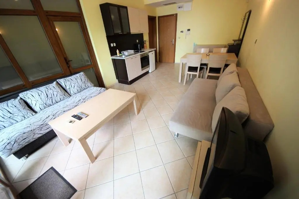 Menada Midia Apartments