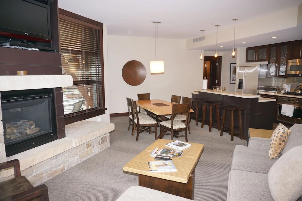 120 Carriage Way #2205 (203157-9419) - 2 Br Condo