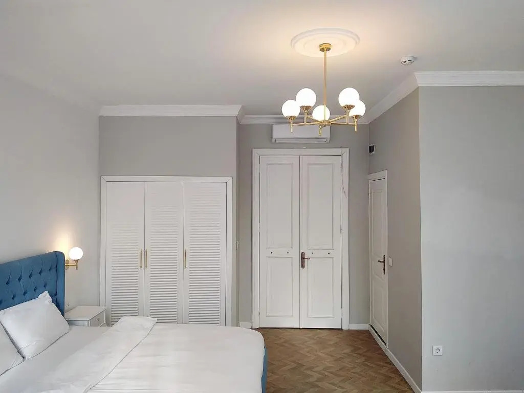 Verna Hotel