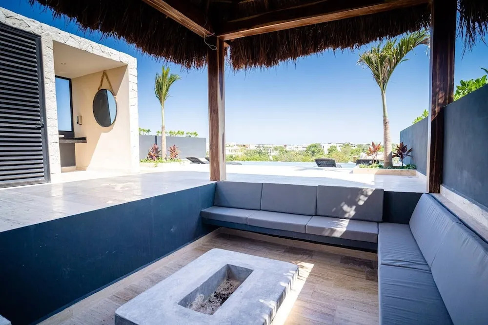 Studio Apt, Great Location, Amazing Rooftop Pool