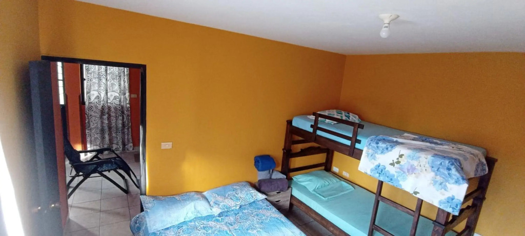 Espectacular y muy bien localizado apartamento en el corazón de San Gil, junto a agencias de turismo, restaurantes, Gallineral, transporte, supermercado, panaderia, parking I 3