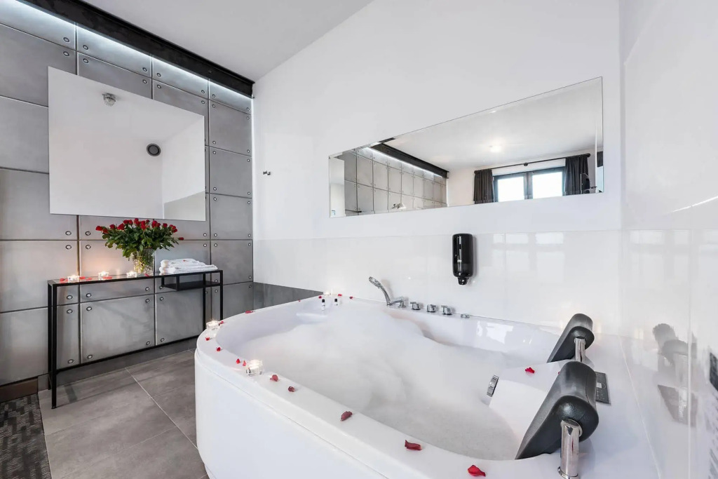Artis Loft Hotel