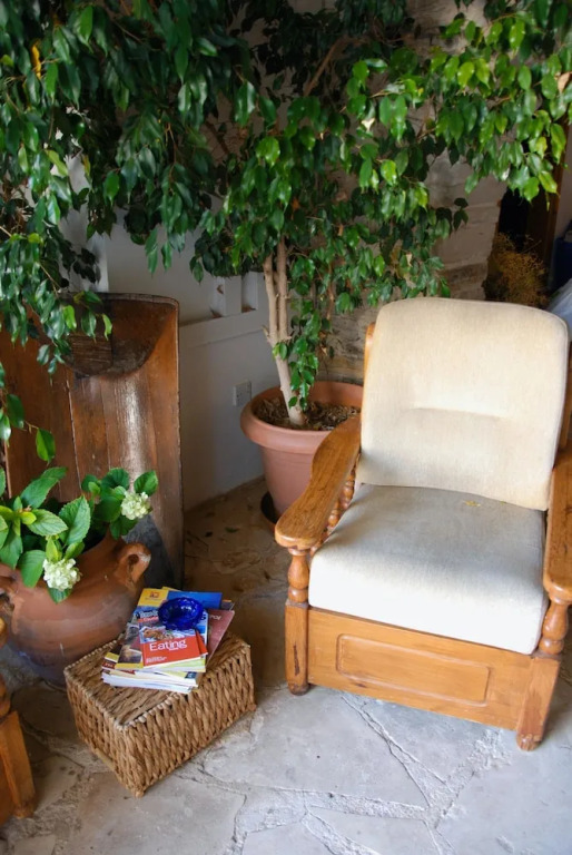 Kontoyiannis House
