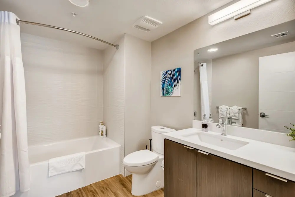 Pacific Beach Luxury Suites by Barsala