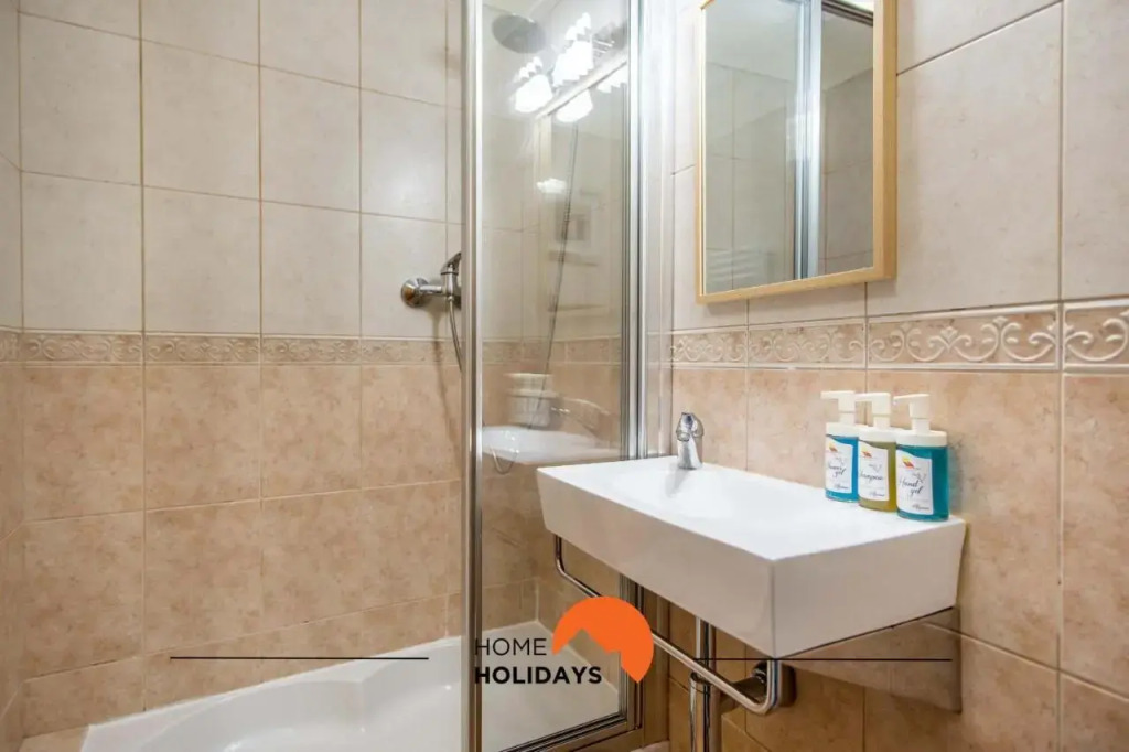 #091 Spacious & Cozy Flat OldTown 5m Beach