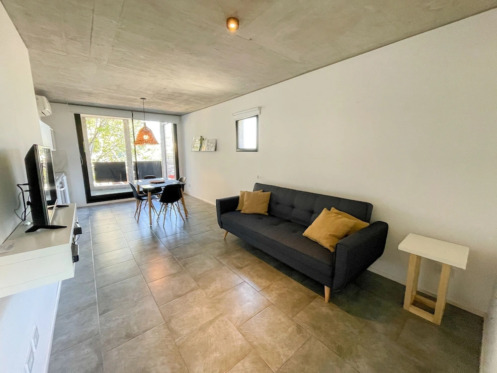Beautiful 1 Bedroom Apartment in Pichincha Neighborhood