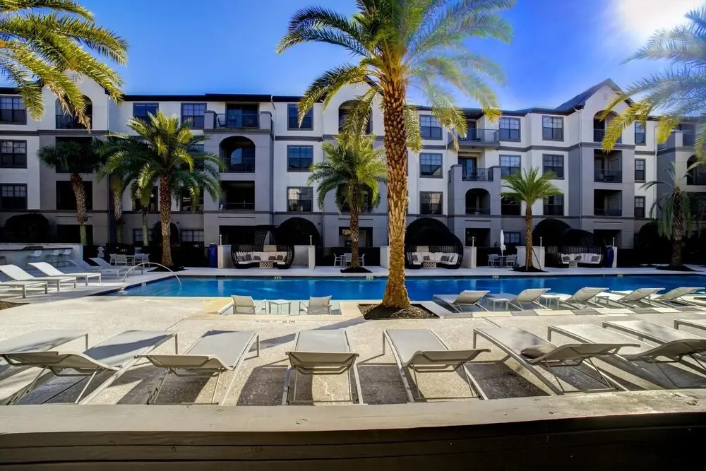 Apartments near Houston Medical Center & Rice University by Frontdesk