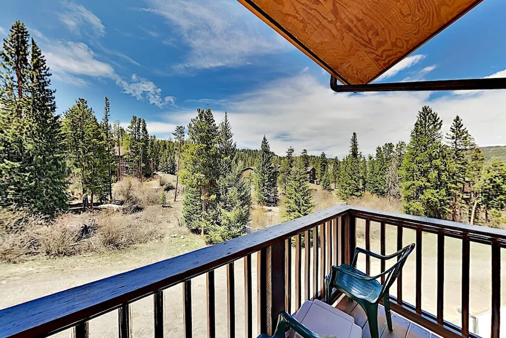 Breckenridge W/ Pool, Hot Tub & Slope Views 2 Bedroom Condo