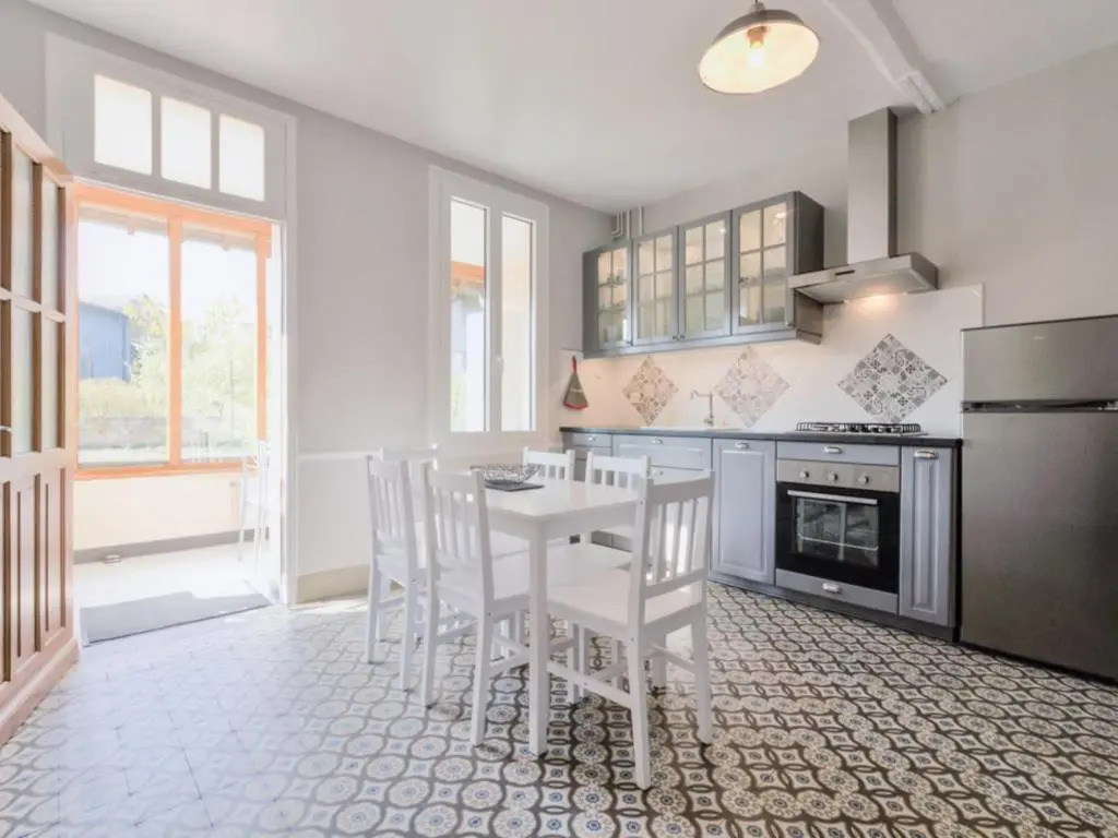 Gîte Pougy, 3 pièces, 5 personnes - FR-1-543-79