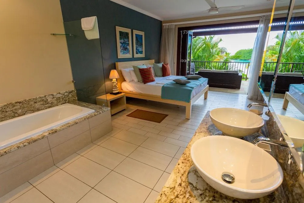 Spas Villas Eden Island