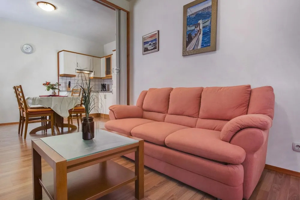 Apartments Konta City center