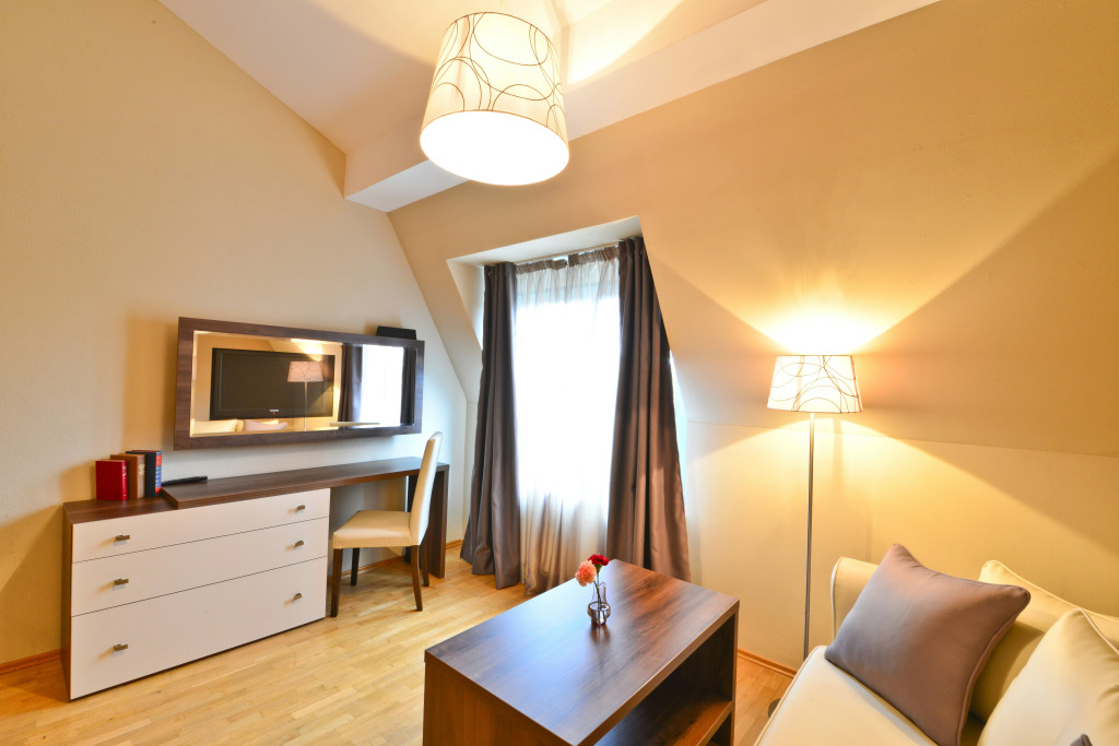 Empress Boutique Hotel