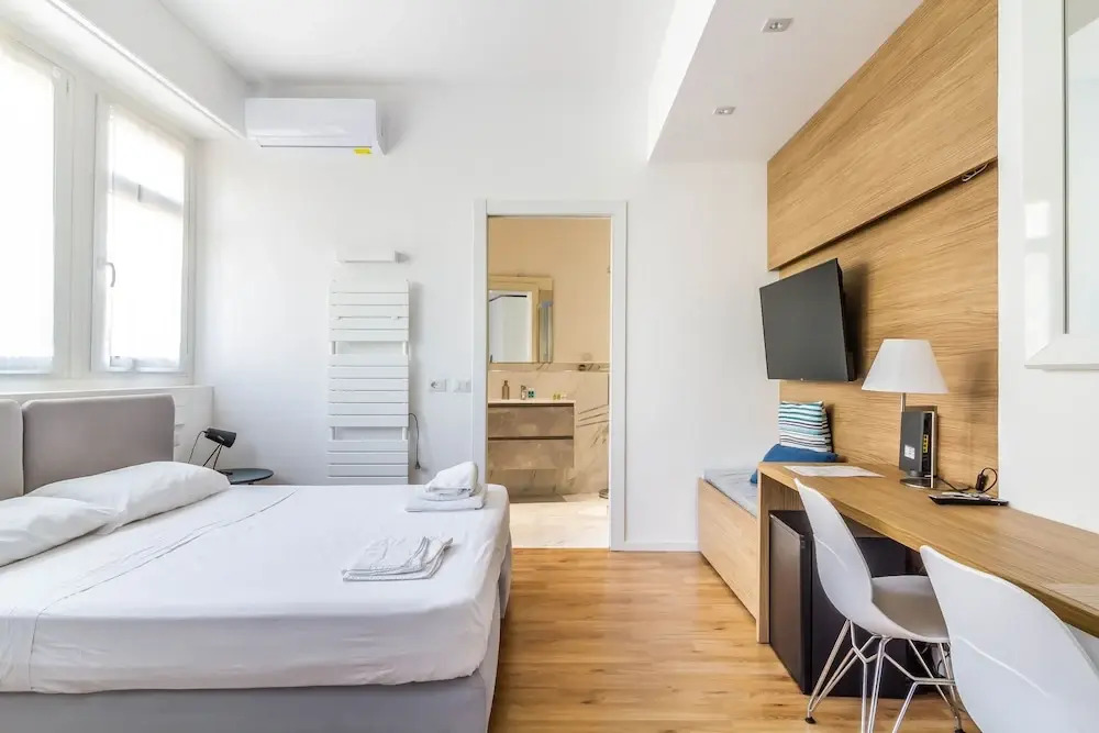 Gran Sasso - Cozy Modern Studio Steps From Piazza Piola