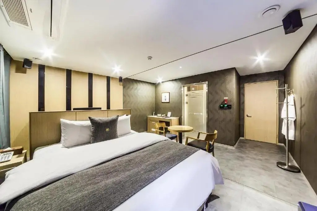 Jbis Hotel
