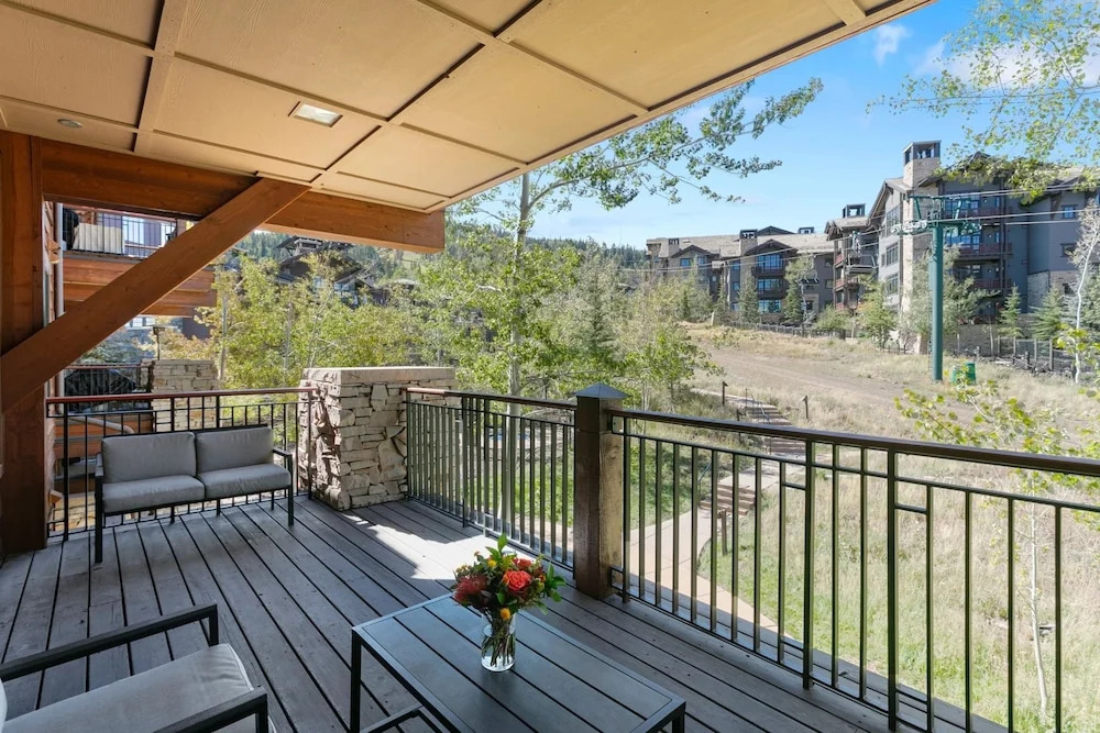 Shooting Star Lodge at Deer Valley Resort - Two Bedroom Residence #204 2 Condo