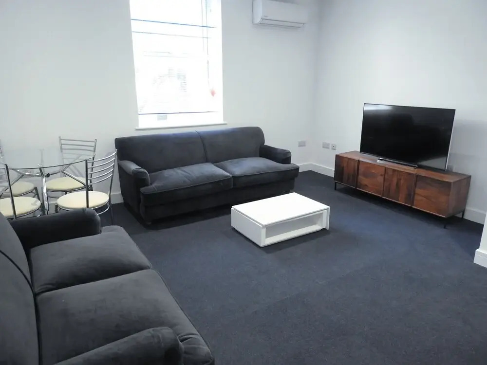 239 Hessle road