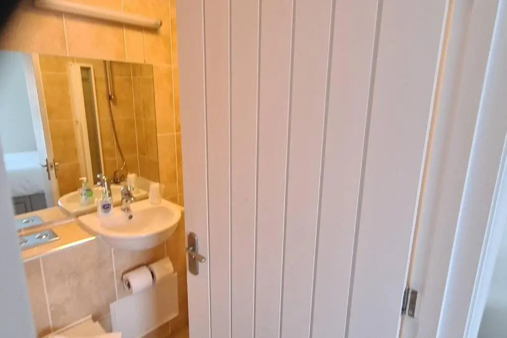 Beautiful 2-bed Apartment on Torquay seafront