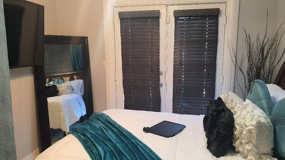 Kozy Bahamas Getaway 25mins from Airport & USA Embassy