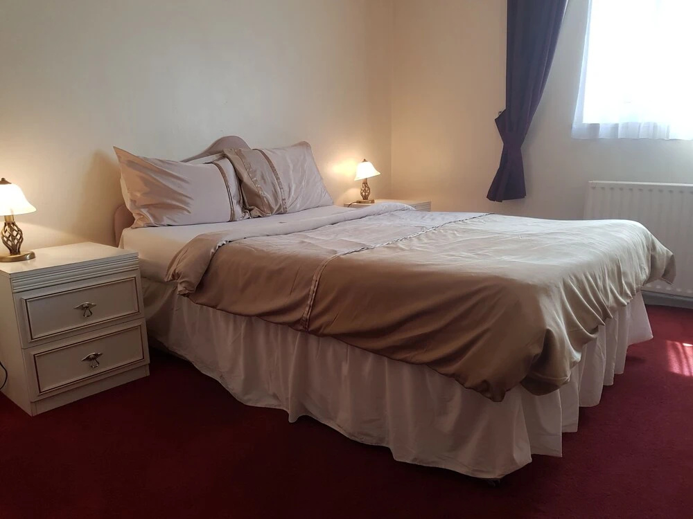 SS Property Hub - London Family Apartment