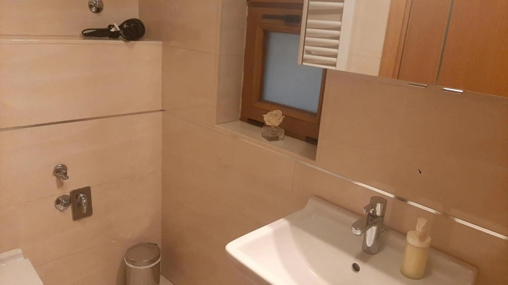 Modern Lux Studio w Inside parking 5 min from Skadarlija, Republic Sqre