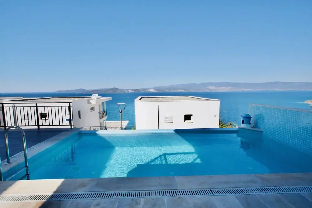 With The Pool And Sea View, As You Can Have A Pleasant Time On Your Balcony