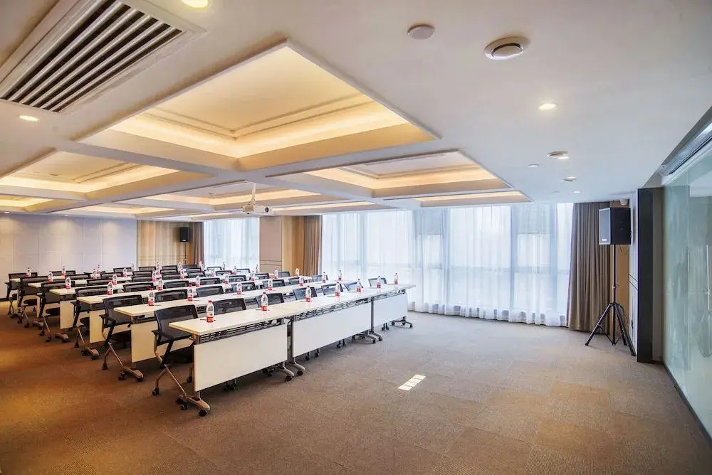 Atour Hotel Changsha Hongxing Desiqin