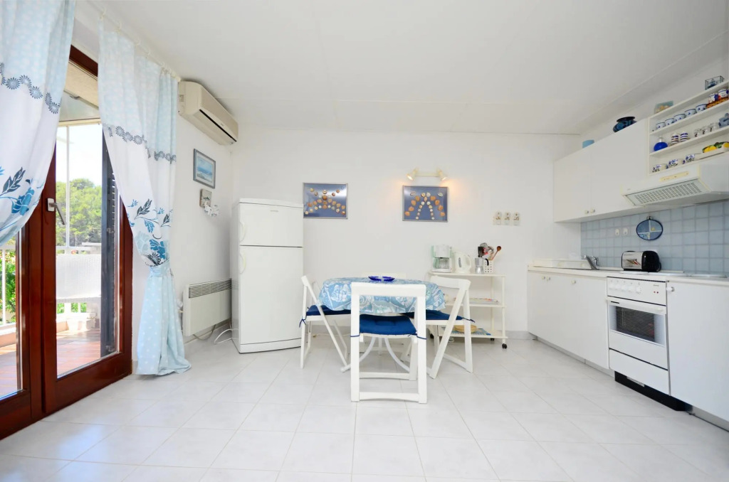 Apartment Dubravka in Banjol - island Rab