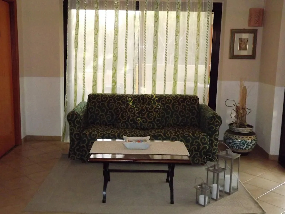 Hotel LOleandro