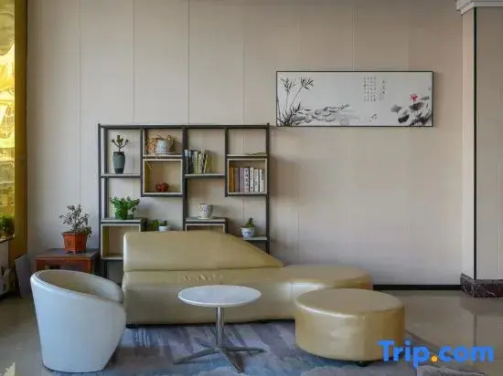 Nuosheng Business Hotel (Ninghai Xingning Middle Road)