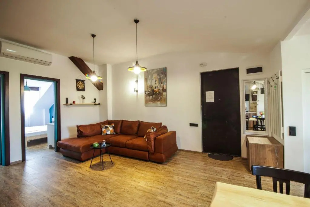 A lovely 2-bedroom apartment in central Tbilisi