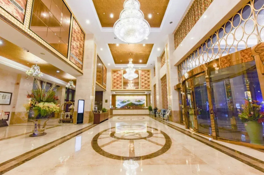 Yangshan Baoheng Business Hotel
