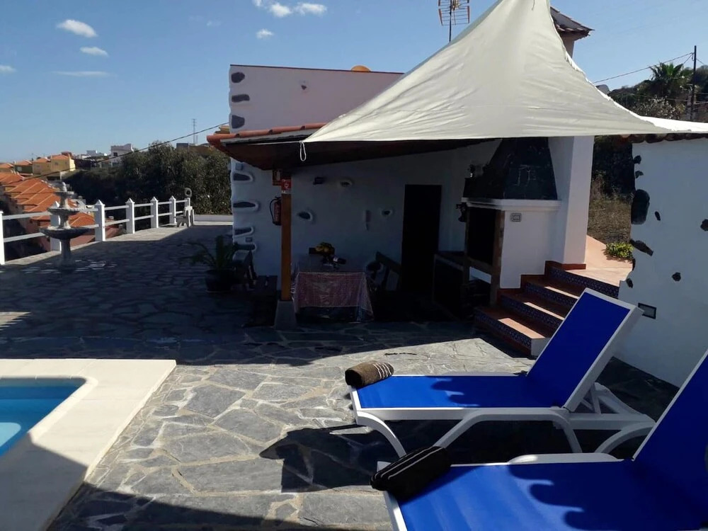 Villa with 2 Bedrooms in Icod de Los Vinos, with Private Pool, Furnished Terrace And Wifi - 200 M From the Beach