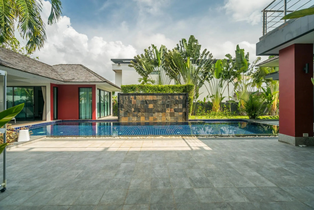 Diamond 273 - Modern 4 bedroom private pool in Bangtao
