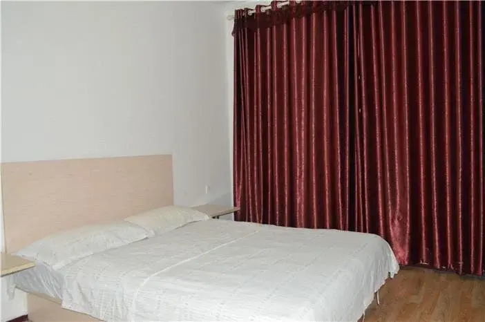 Yichang Shenlong Hotel