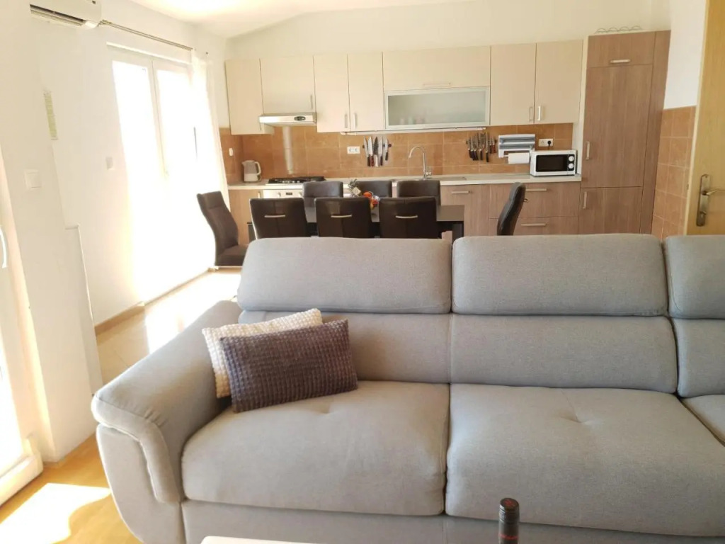 Apartment Tomo