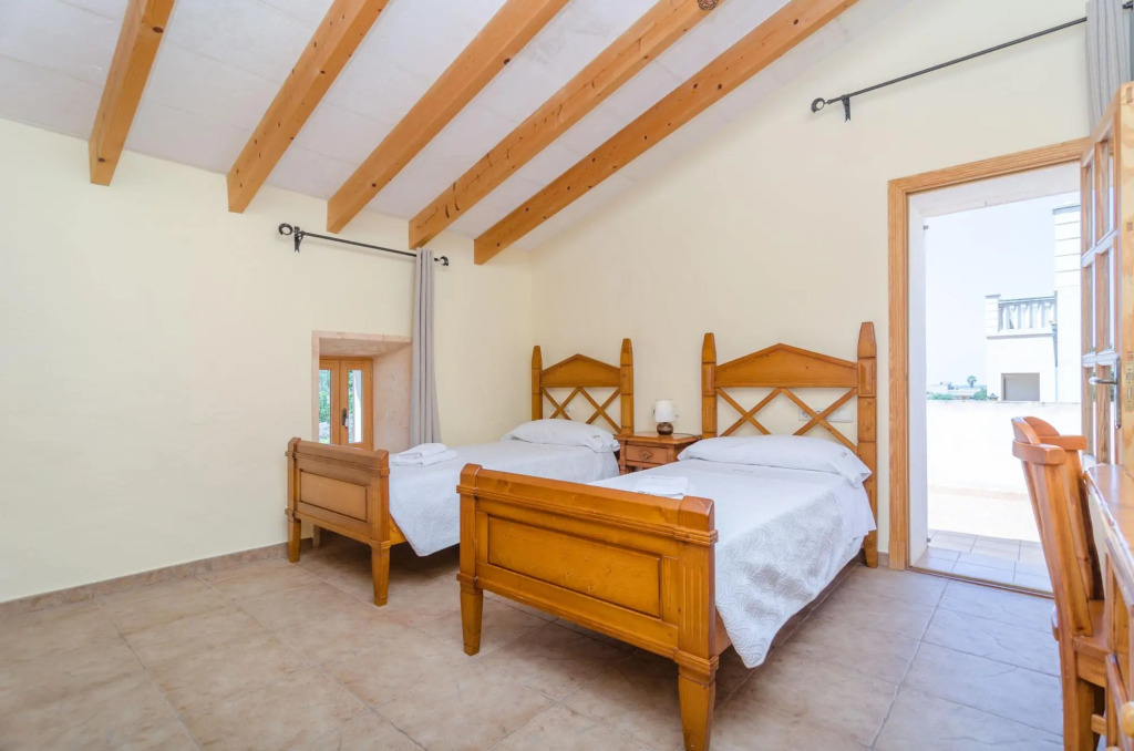 Finca Es Porrassar in Cas Concos des Cavaller