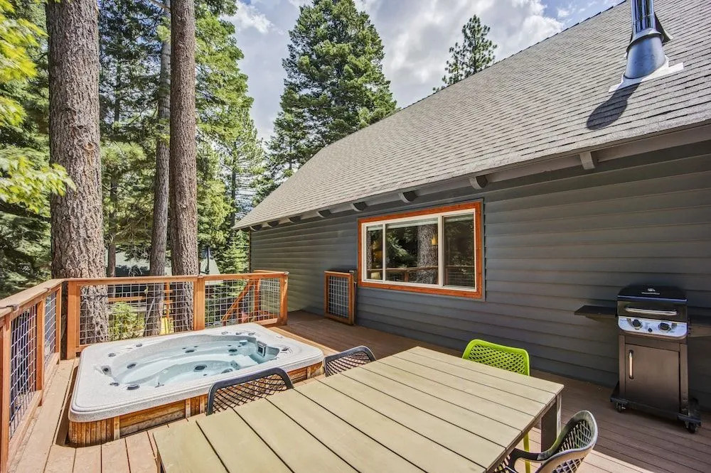 Serene Tahoe Cabin