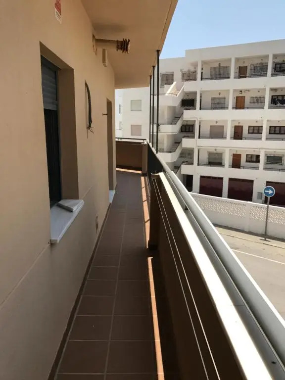 Precioso Apartamento 1 dormitorio 1 Room con Piscina junto al mar