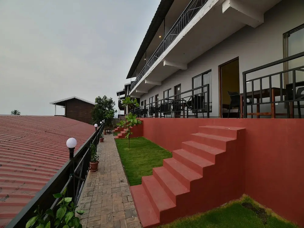 OYO 26850 Casa De Lamore