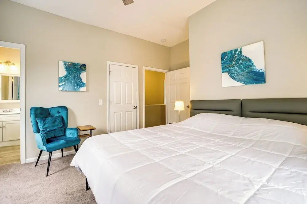 Wilmington Getaway Near Riverwalk + Downtown!