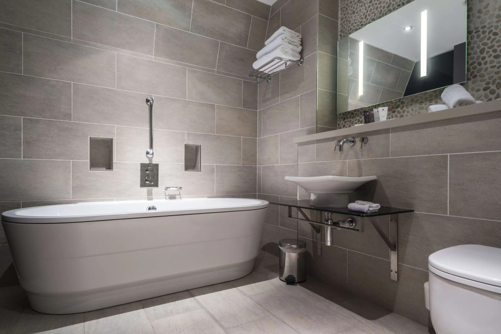 Le Monde Hotel