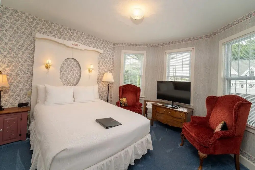 Yelton Manor Bed and Breakfast