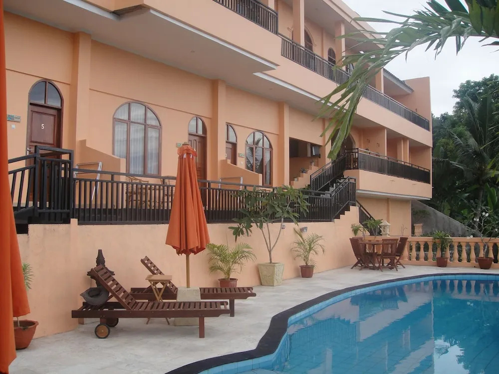 Sunset Lavinia Hotel